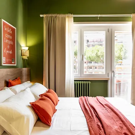 Notte Ai Colli - & Kitchen ゲストハウス 4*